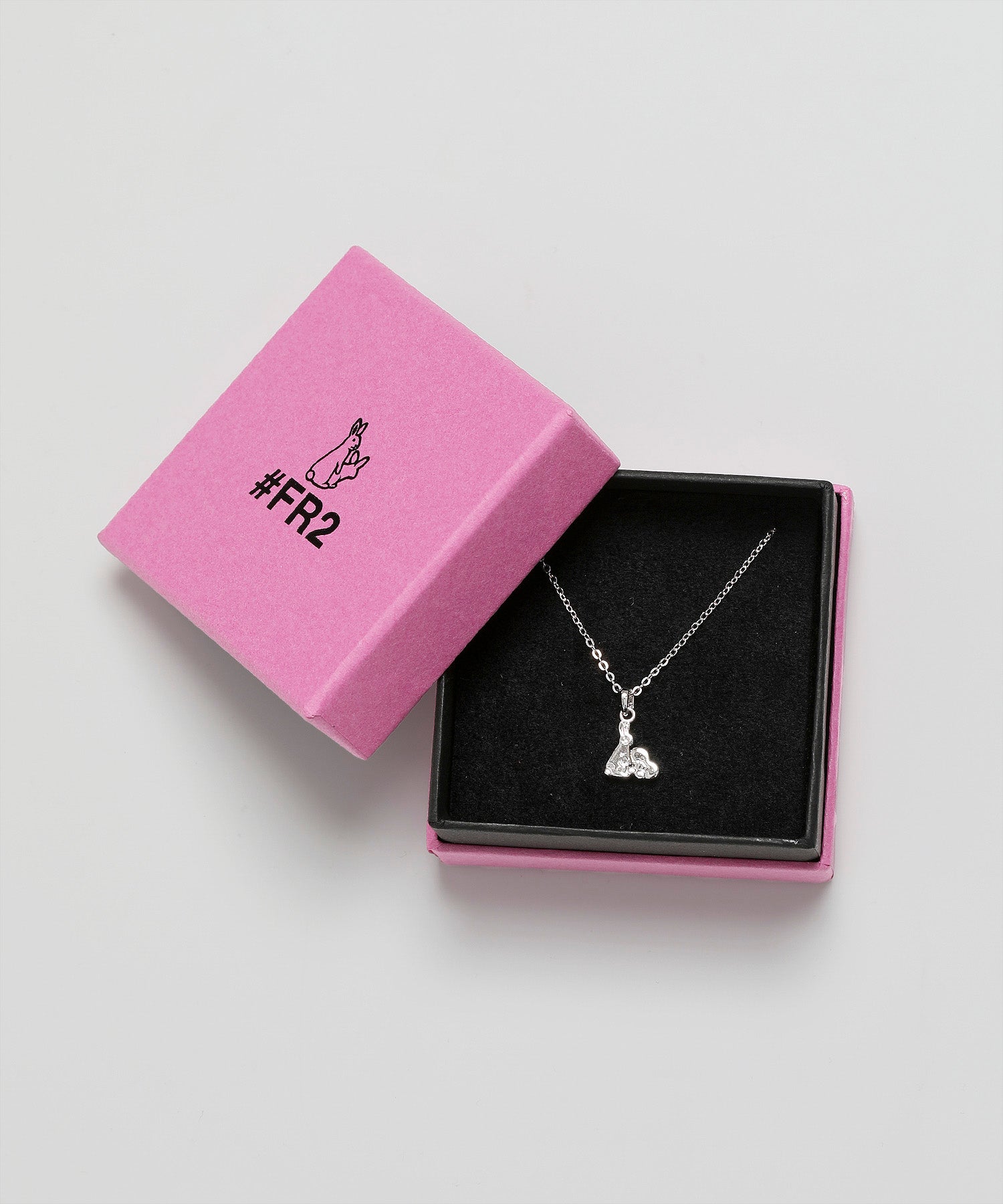 FR2月 Rabbits Icon Necklace-